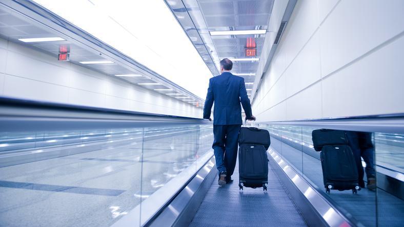 VC 打工人出差图鉴:“二三线都飞得少了,这周刚飞了内蒙古”